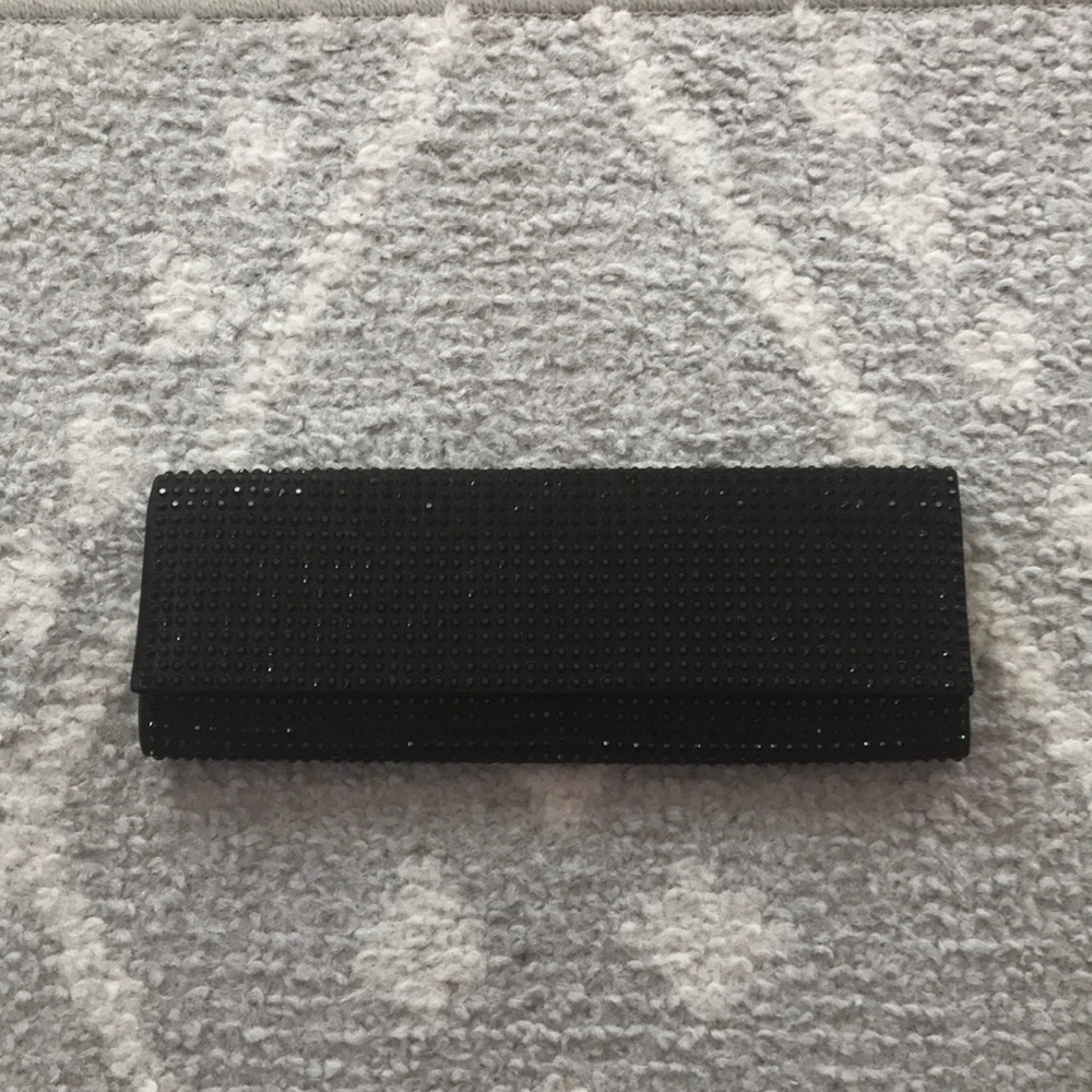 Express studded clutch